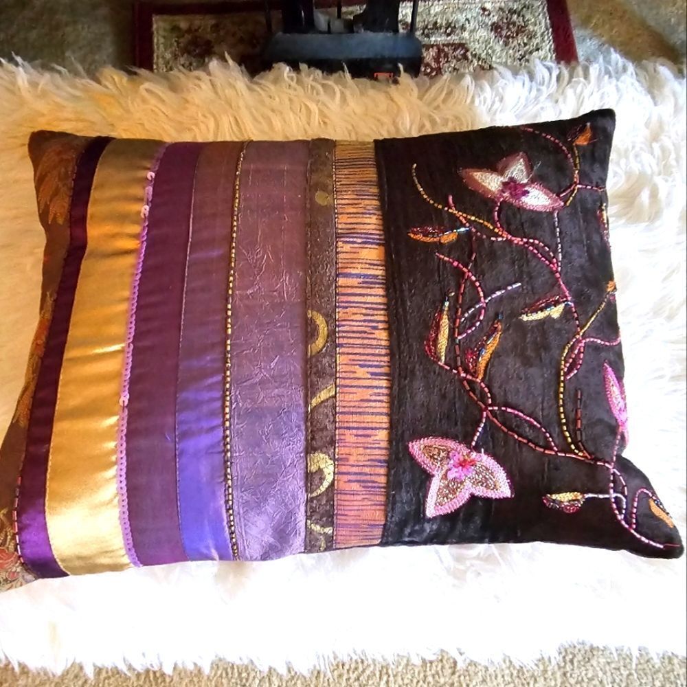 BEAUTIFUL HAND EMBROIDERED PILLOW
